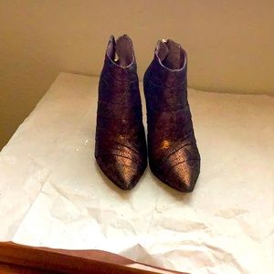 Donald J. Pliner booties, size 7 1/2 cooper color.